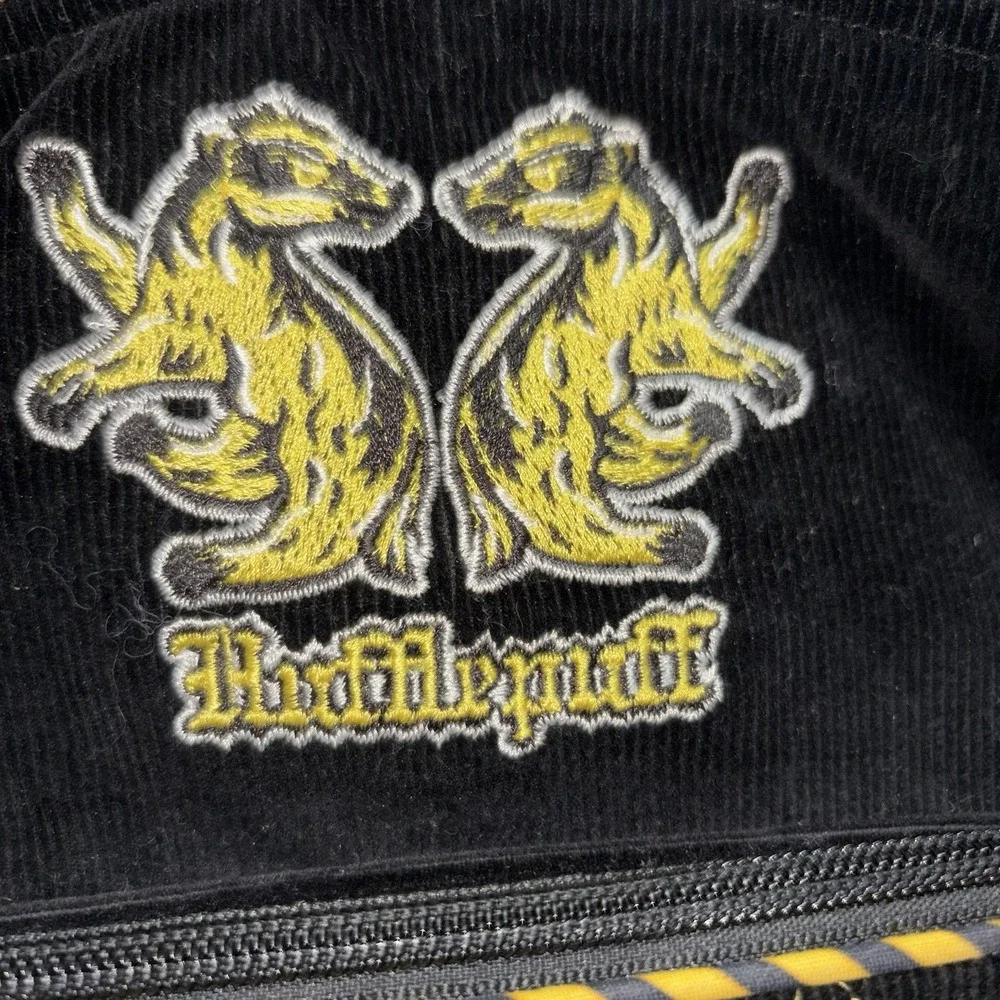 RARE Vera Bradley Harry Potter Hufflepuff Campus Backpack Black Yellow Quilted